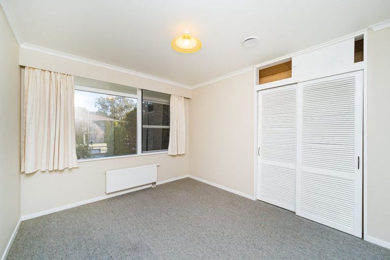 Photo of property in 65 Wikiriwhi Crescent, Awapuni, Palmerston North, 4412