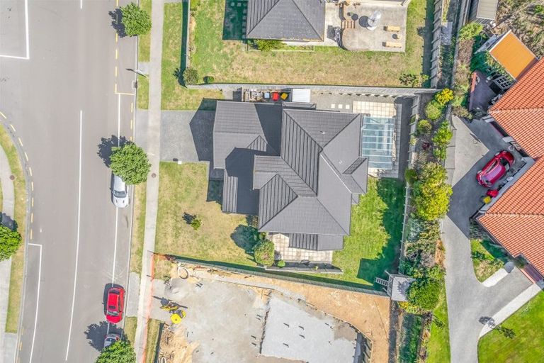 Photo of property in 30 Aotea Drive, Aotea, Porirua, 5024