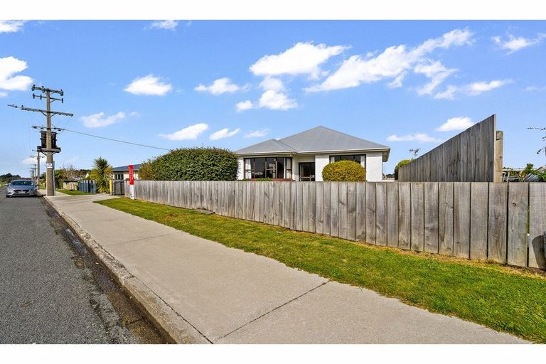 Photo of property in 2 Scott Street, Strathern, Invercargill, 9812