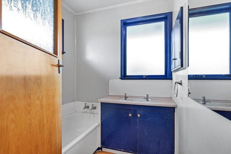 Photo of property in 295 Otumoetai Road, Otumoetai, Tauranga, 3110