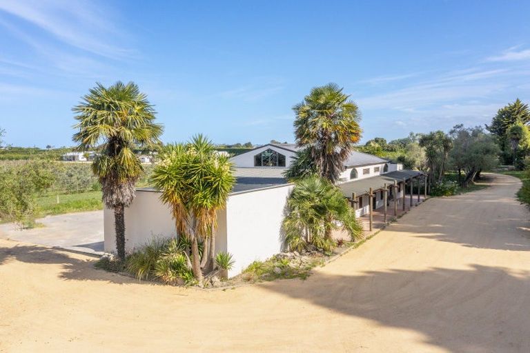 Photo of property in 724 Main North Road, Bay View, Napier, 4182