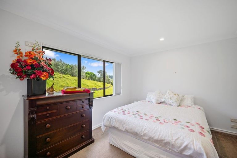 Photo of property in 384 Pine Valley Road, Dairy Flat, Silverdale, 0992