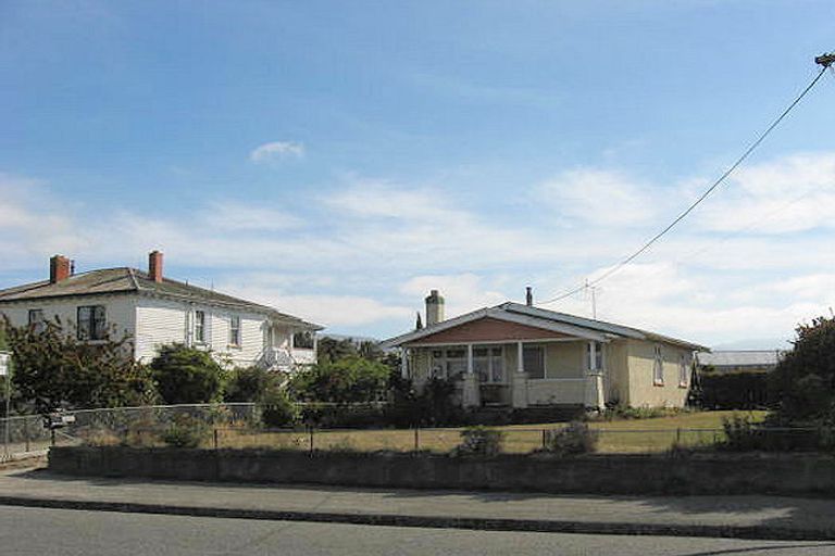 Photo of property in 98 Shearman Street, Waimate, 7924