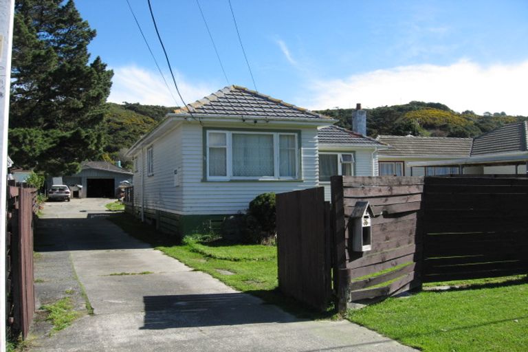 Photo of property in 35 Westminster Road, Wainuiomata, Lower Hutt, 5014