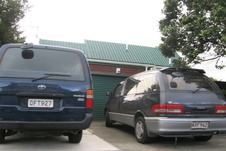 Photo of property in 4 Dominica Crescent, Grenada Village, Wellington, 6037