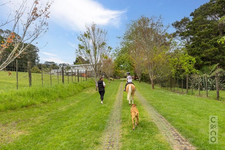 Photo of property in 25 School Road, Waimauku, 0881