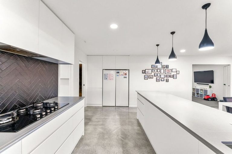 Photo of property in 1 Ekuarangi Place, Kaitake, New Plymouth, 4374