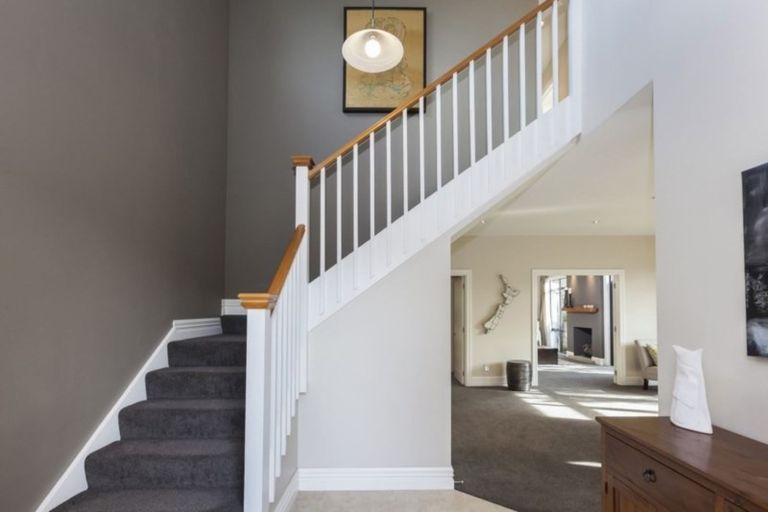 Photo of property in 5 Elmwood Road, Strowan, Christchurch, 8052