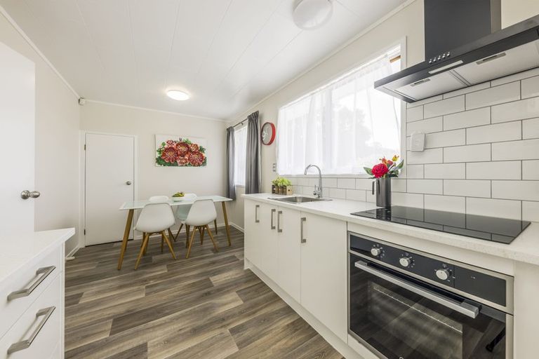 Photo of property in 1/9 Pawa Place, Manurewa, Auckland, 2102