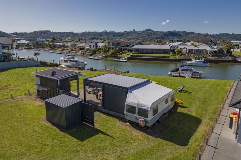Photo of property in 14 Mermaid Place, Whitianga, 3510