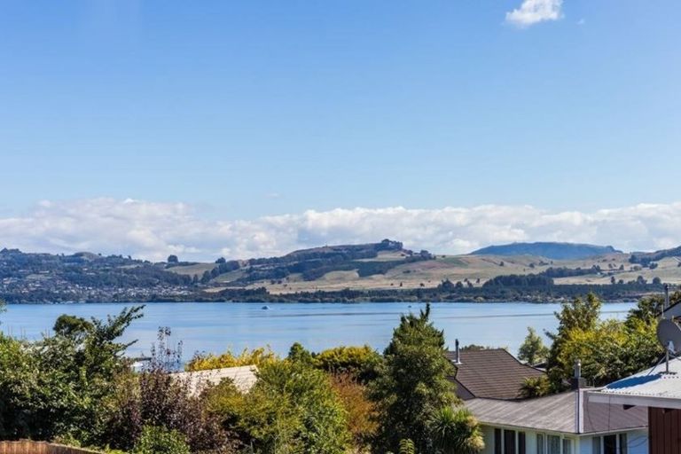 Photo of property in 1/21 Kurupae Road, Hilltop, Taupo, 3330