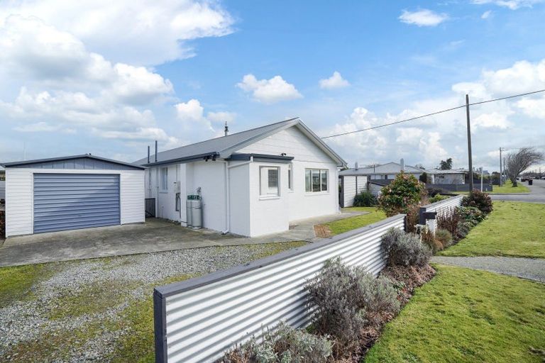 Photo of property in 54 Park Street, Winton, 9720