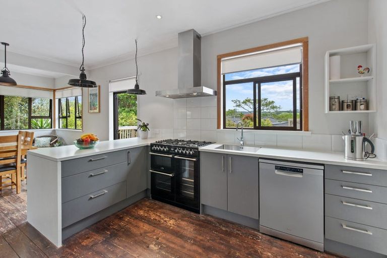 Photo of property in 9 Peak Road, Kaukapakapa, Helensville, 0875