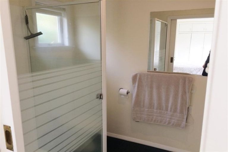 Photo of property in 51 Pukatea Street, Eastbourne, Lower Hutt, 5013