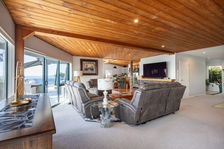 Photo of property in Signal Stn Road, Pouto, Te Kopuru, 0391