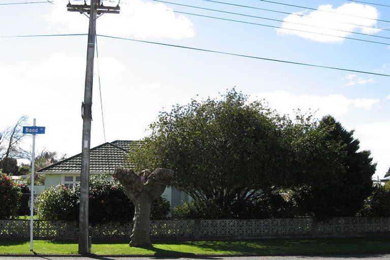 Photo of property in 6 Bond Street, Marton, 4710