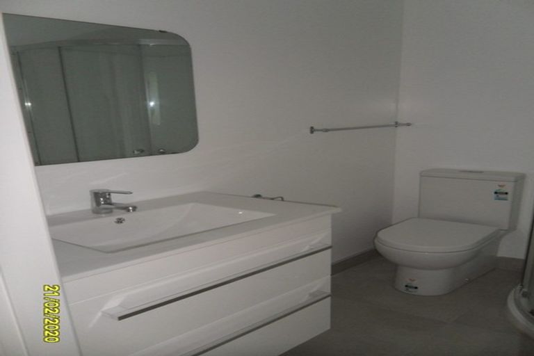 Photo of property in 4 London Road, Korokoro, Lower Hutt, 5012