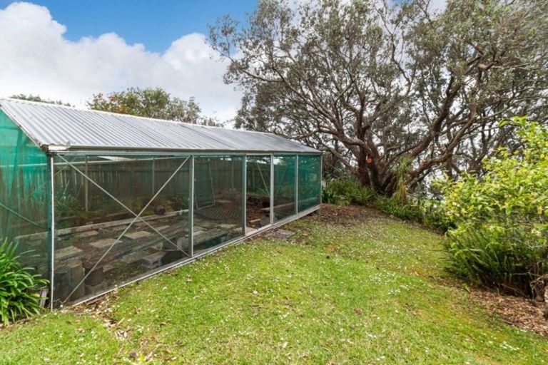 Photo of property in 3 Lea Place, Stanmore Bay, Whangaparaoa, 0932