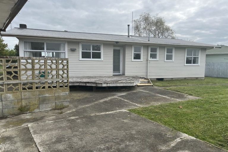 Photo of property in 18 Mersey Street, Levin, 5510