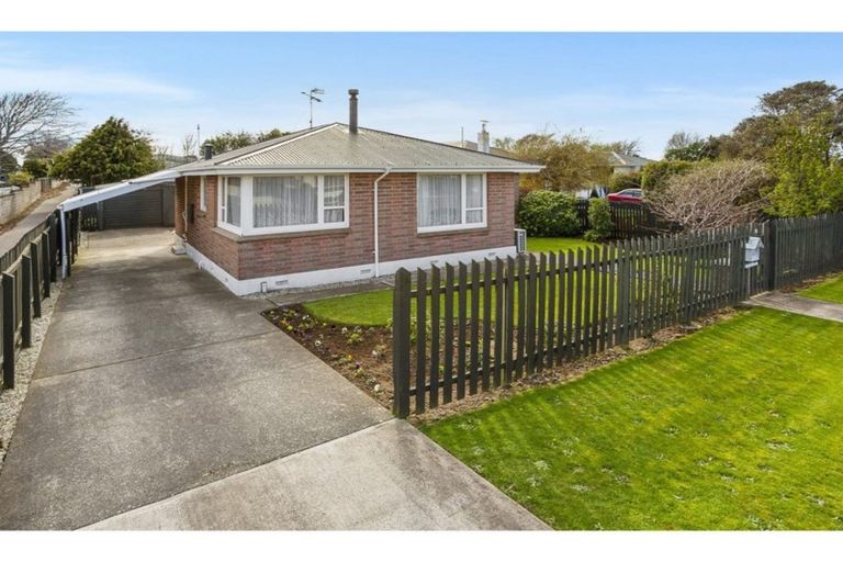 Photo of property in 56 Highfield Terrace, Newfield, Invercargill, 9812