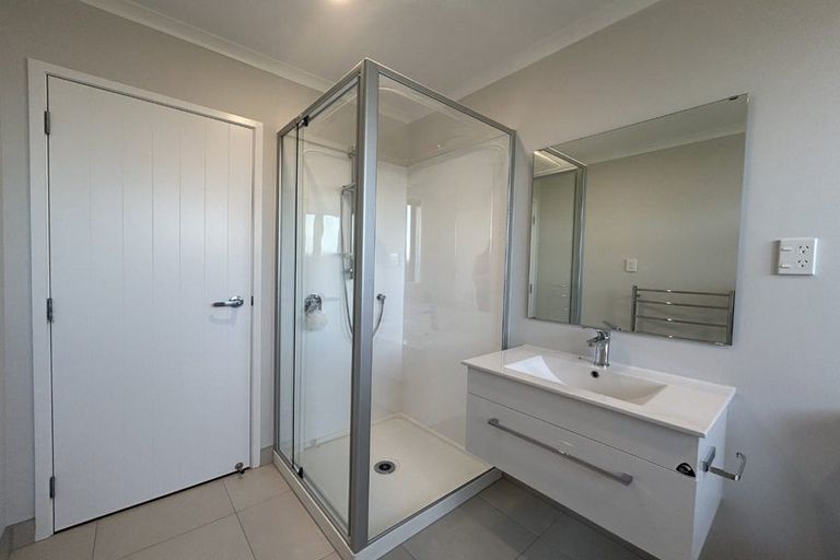 Photo of property in 87 Mclarin Road, Glenbrook, 2681