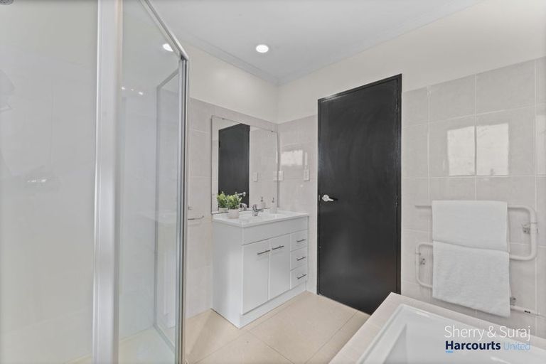 Photo of property in 85 Keri Vista Rise, Papakura, 2110