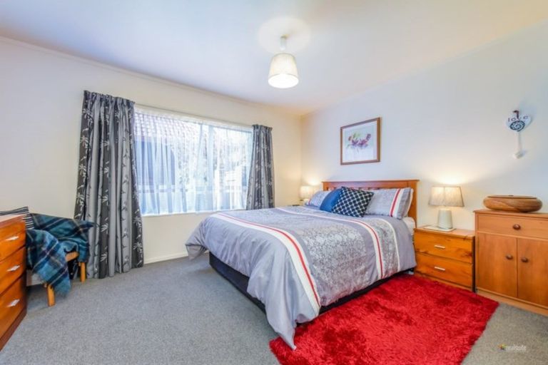Photo of property in 5/6 Palmer Crescent, Silverstream, Upper Hutt, 5019