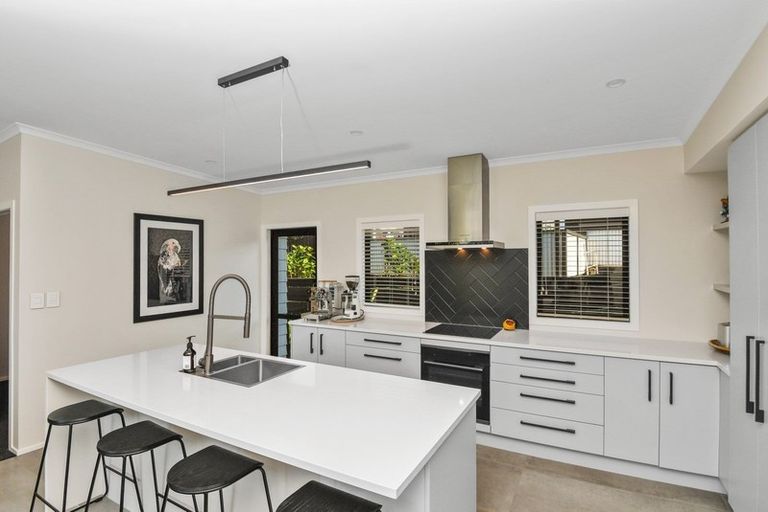 Photo of property in 44 Cambrae Road, Raglan, 3225