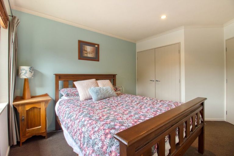 Photo of property in 19 Garforth Green, Halswell, Christchurch, 8025