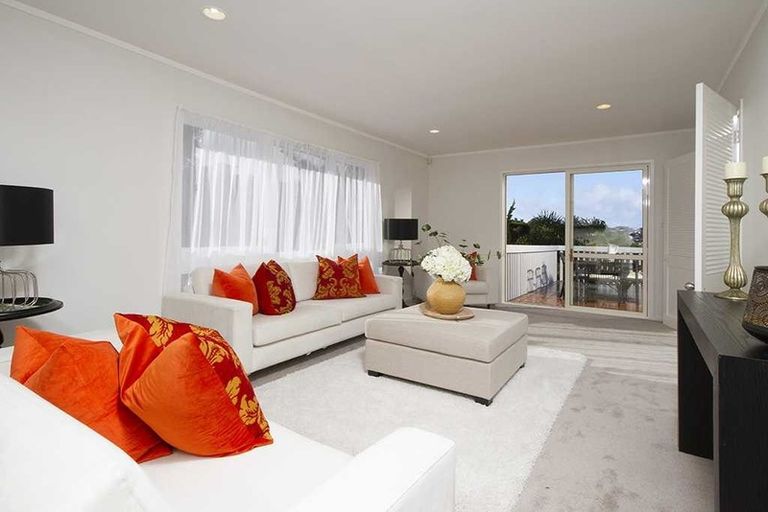 Photo of property in 56 Wyoming Avenue, Murrays Bay, Auckland, 0630