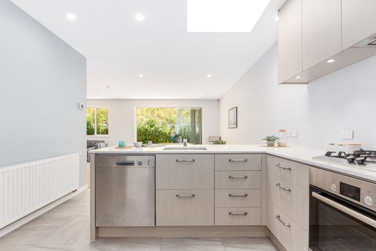 Photo of property in 47a Banks Boulevard, Whitby, Porirua, 5024