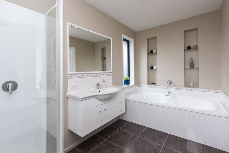 Photo of property in 42 Burbank Drive, Aidanfield, Christchurch, 8025