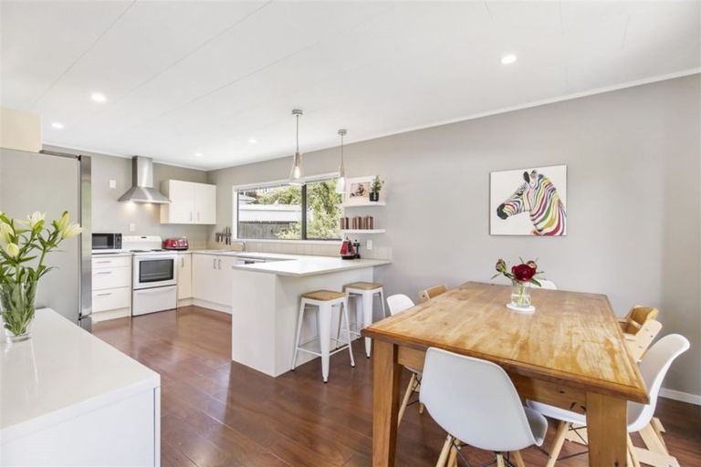 Photo of property in 22 Spargo Road, Massey, Auckland, 0614