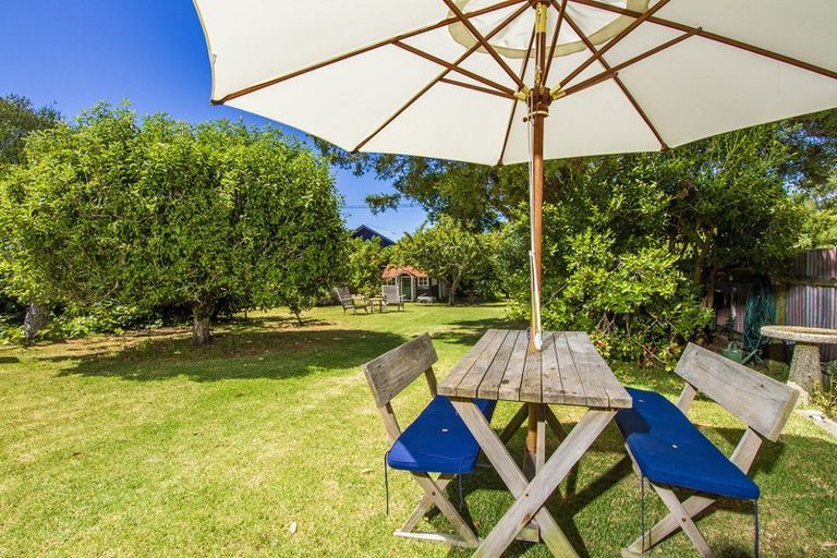 Photo of property in 45 The Esplanade, Manly, Whangaparaoa, 0930