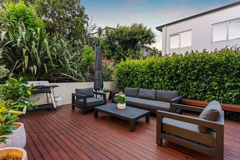Photo of property in 6 Tuatini Place, Long Bay, Auckland, 0630