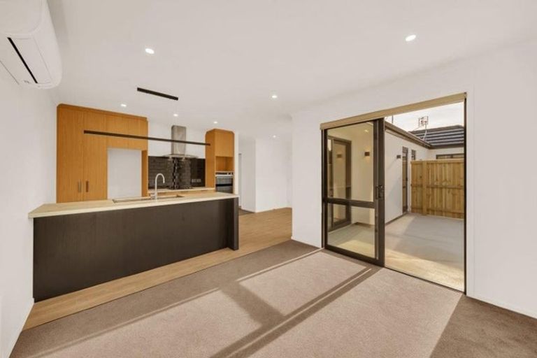 Photo of property in 28b Russley Road, Russley, Christchurch, 8042