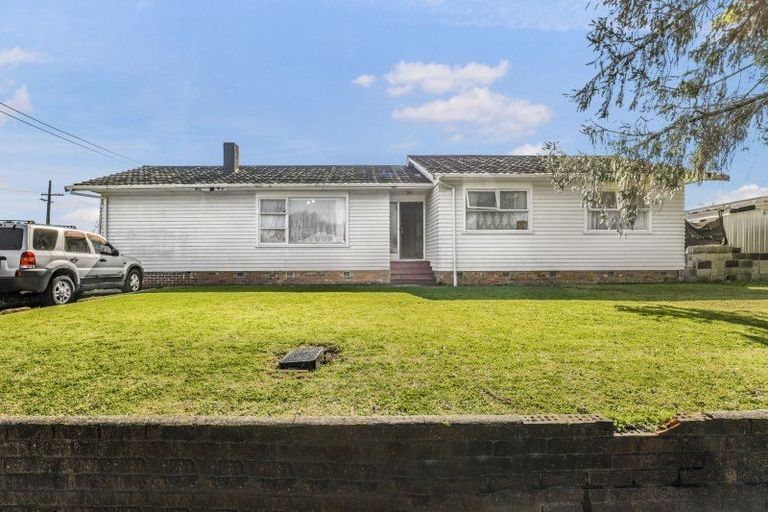 Photo of property in 44 Raglan Street, Mangere East, Auckland, 2024