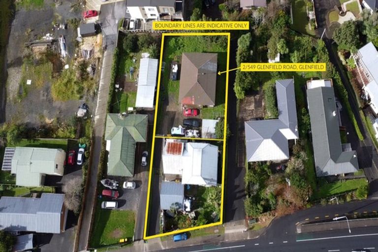Photo of property in 2/549 Glenfield Road, Glenfield, Auckland, 0629