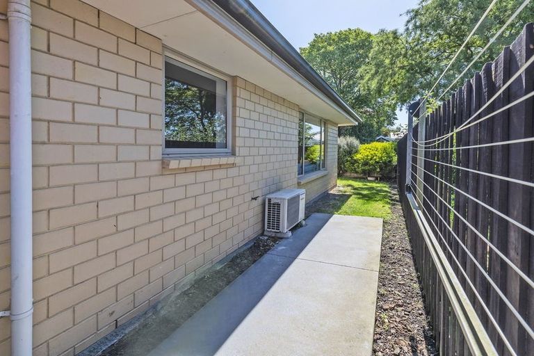 Photo of property in 54 Thackeray Place, Waltham, Christchurch, 8023