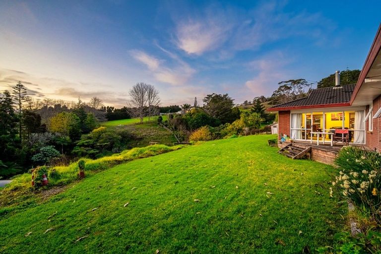 Photo of property in 94 Browns Lane, Flat Bush, Auckland, 2016