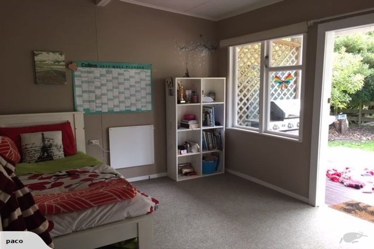 Photo of property in 652 Makara Road, Makara, Karori, 6972