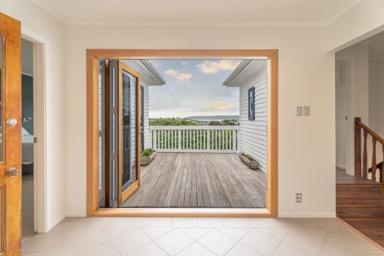 Photo of property in 21 Thornley Street, Titahi Bay, Porirua, 5022