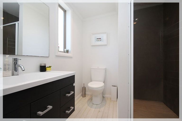 Photo of property in 11 Nelson Street, Foxton Beach, Foxton, 4815