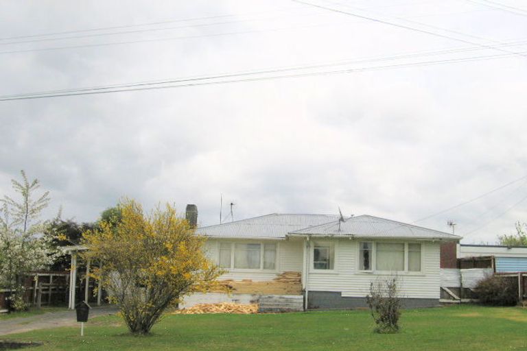 Photo of property in 30 Thomas Crescent, Western Heights, Rotorua, 3015