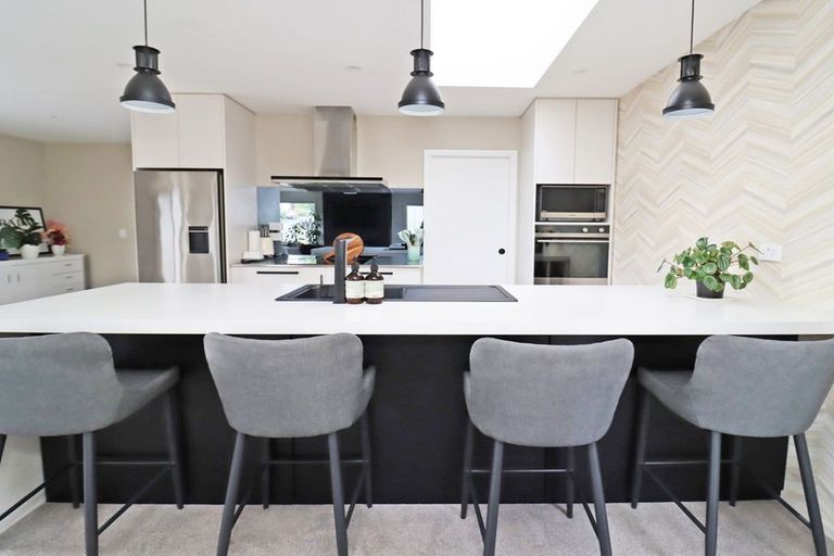 Photo of property in 19 Grove Avenue, Weston, Oamaru, 9401