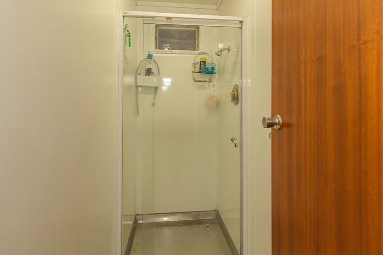 Photo of property in 12 Regal Street, Levin, 5510