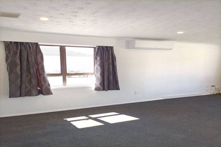 Photo of property in 73 Wainuiomata Road, Wainuiomata, Lower Hutt, 5014