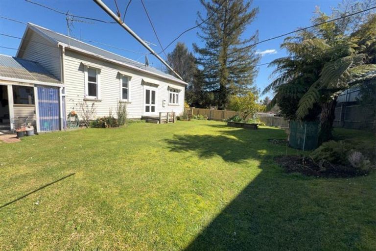 Photo of property in 27 Station Street, Tirau, 3410