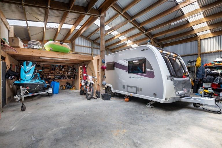 Photo of property in 13 Thomason Road, Egmont Village, New Plymouth, 4371