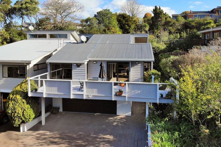 Photo of property in 2/685 East Coast Road, Browns Bay, Auckland, 0630